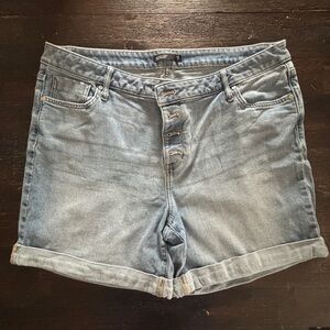 Simply Vera Vera Wang Light Blue Button-Front Denim Shorts